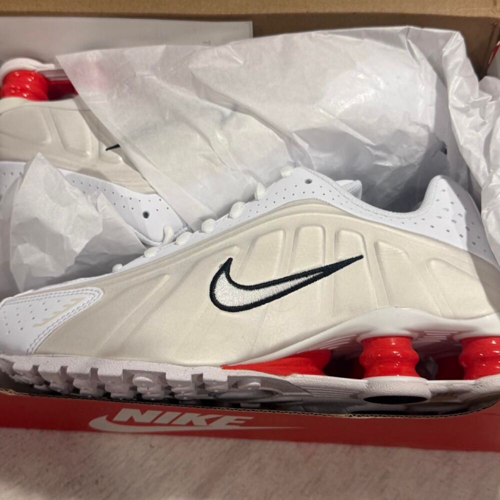 Nike Women's White and Cream Trainers